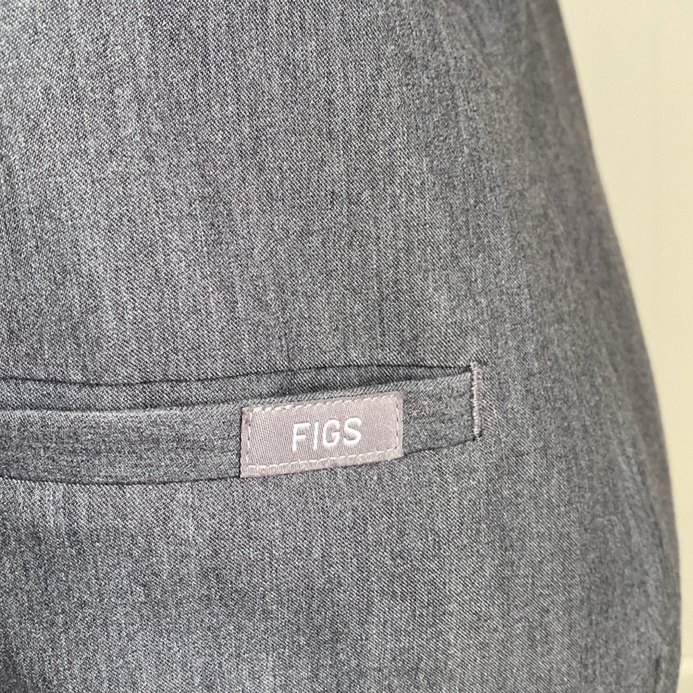 Figs Scrub Top - Picture 3 of 8